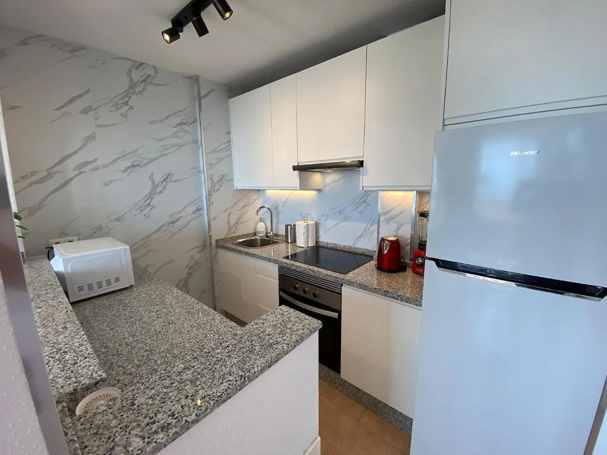 Apartamento con impresionante vista, piscina y parking Benalmádena