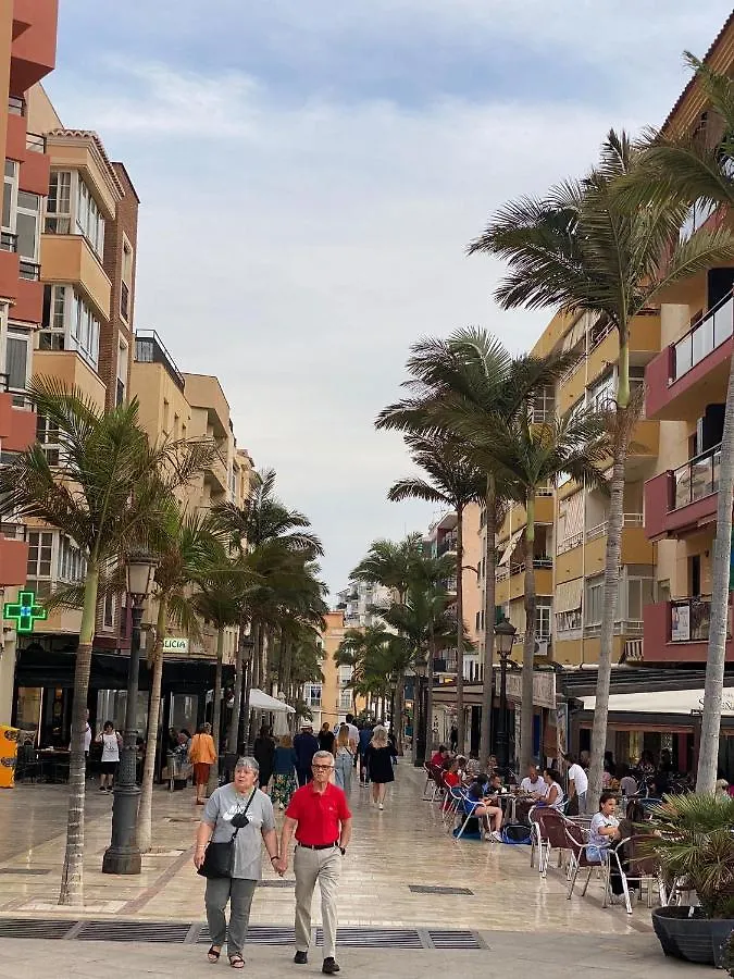 Apartamento con impresionante vista, piscina y parking Benalmádena